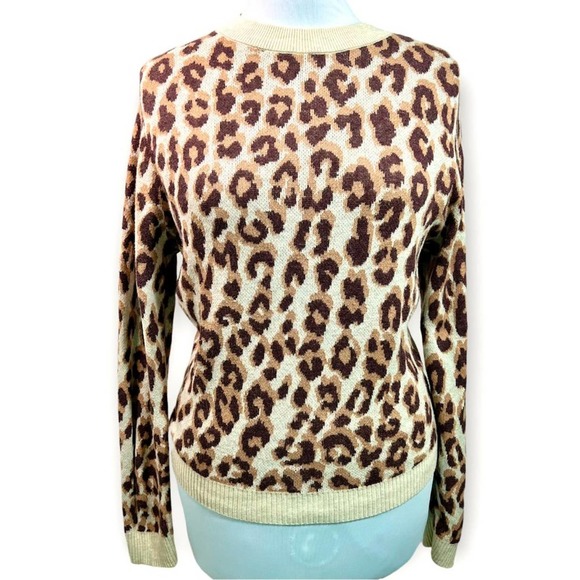 Soft Cheetah Leopard Print Crewneck Sweater Medium - Picture 2 of 8